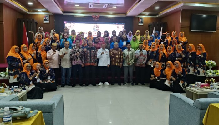 Ketua BPW KKSS Kepri Lantik dan Kukuhkan Pengurus KISS Kepri 2024-2029