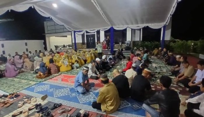Gelar Tudang Sipulung, Ratusan Orang Bugis Padati Rumah Ady Indra Pawennari